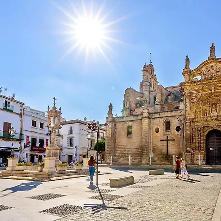 Plaza De Toros 3-bedroom With Balcony