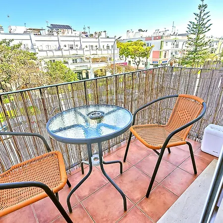 Plaza De Toros 3-bedroom With Balcony *